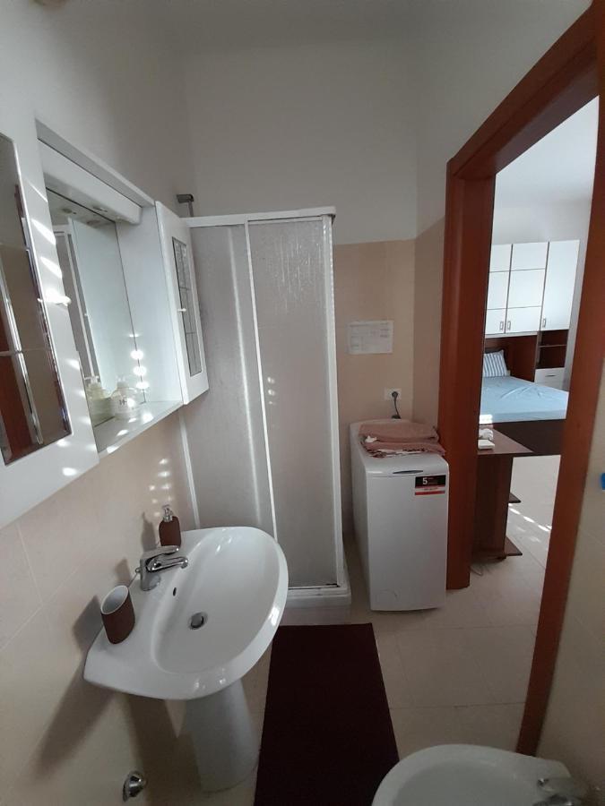 Breve Ristoro Apartment Parma Bagian luar foto