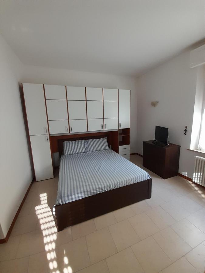 Breve Ristoro Apartment Parma Bagian luar foto